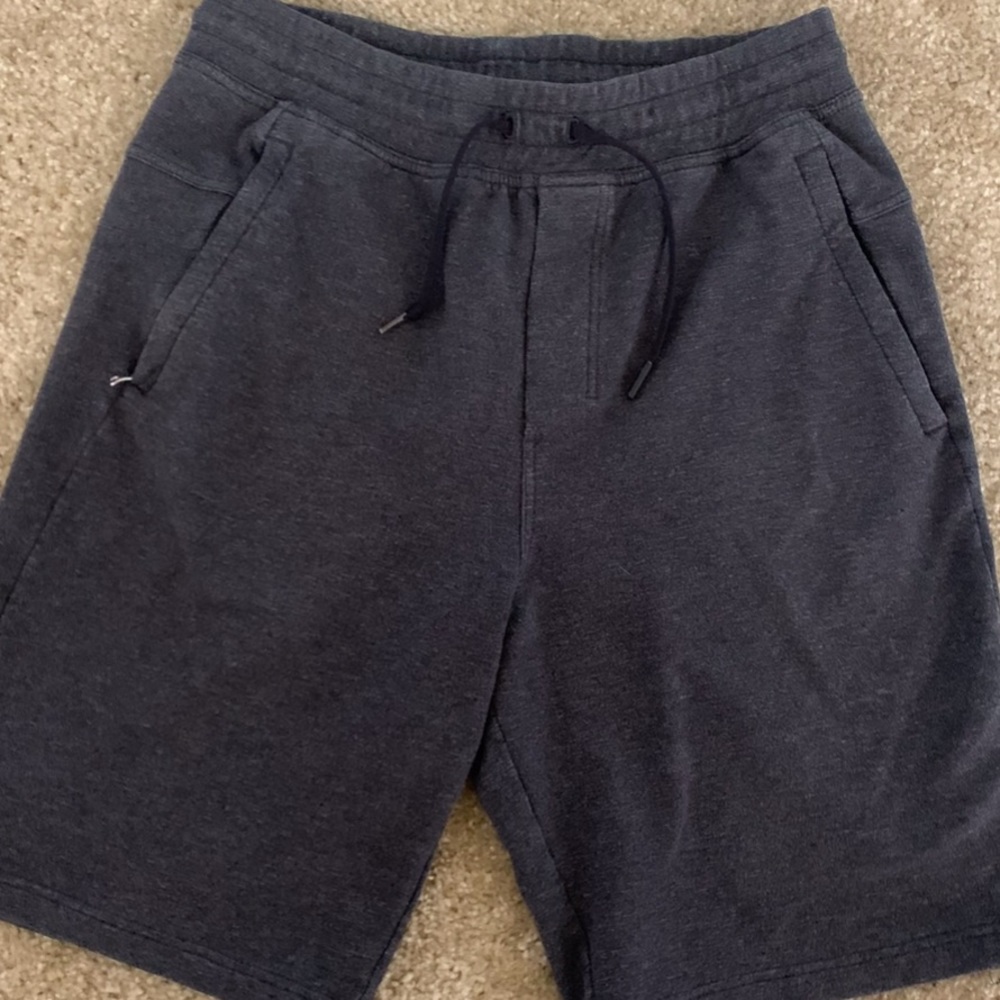 Lululemon 8”